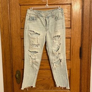 American Eagle cropped tom girl jeans